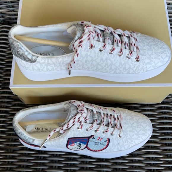 Michael Kors Poppy Lace Up MK Sig Small/MK Logo Ski Patch WMNS - Picture 3 of 16